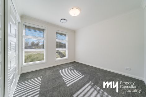 Property photo of 12B Coach Crescent Currans Hill NSW 2567