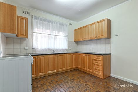 Property photo of 28 Henry Street Ringwood VIC 3134