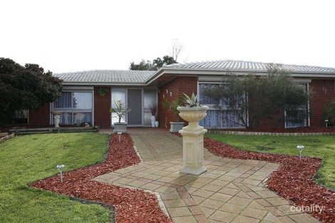 72 De Sassenay Cres, Modbury Heights, SA 5092