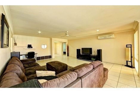 Property photo of 3 Regent Court Thabeban QLD 4670