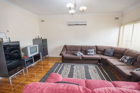 Property photo of 21 Kambala Crescent Fairfield West NSW 2165