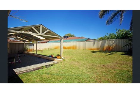 Property photo of 332 Illawarra Crescent South Ballajura WA 6066