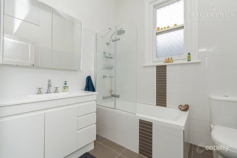 Property photo of 4 Little Best Street Wagga Wagga NSW 2650