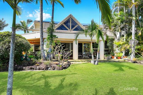 125 Santa Cruz Bvd, Clear Island Waters, QLD 4226