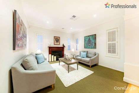 Property photo of 11 Narracan Close Caroline Springs VIC 3023