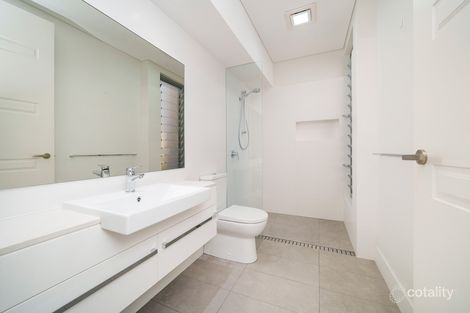 Property photo of 32 Gnobar Way Mullaloo WA 6027