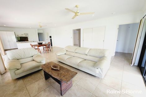 Property photo of 16 Riflebird Crescent Mossman QLD 4873