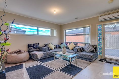 Property photo of 2/8 Craig Close Truganina VIC 3029