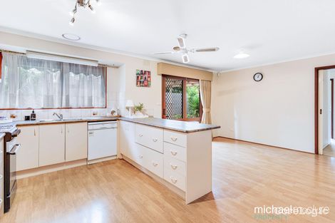 Property photo of 40 Lyrebird Drive Carrum Downs VIC 3201