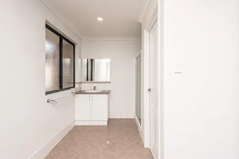 Property photo of 24 Winnetta Ridge Wandina WA 6530