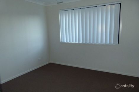 Property photo of 24 Bowerbird Street Deebing Heights QLD 4306