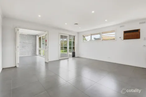 Property photo of 6 Brimpton Grove Wyndham Vale VIC 3024