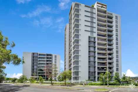 Property photo of 2 Main Street Varsity Lakes QLD 4227