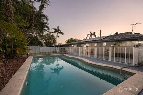 38 Russell St, Silkstone, QLD 4304