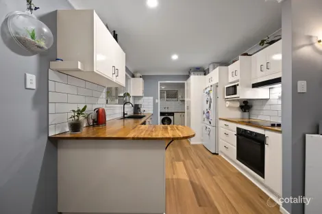 Property photo of 38 Russell Street Silkstone QLD 4304