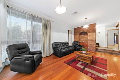 Property photo of 30 Kent Road Narre Warren VIC 3805