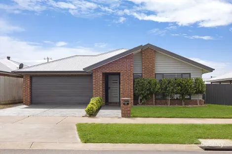 Property photo of 3 Yarra Drive Warrnambool VIC 3280