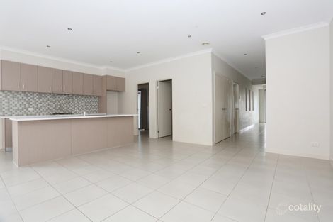 Property photo of 32 Clarendon Avenue Craigieburn VIC 3064