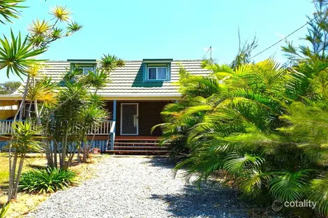 Property photo of 15 Koonwarra Parade Macleay Island QLD 4184