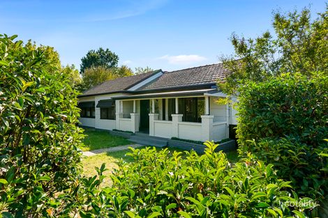 11 Plumpton Rd, Kooringal, NSW 2650