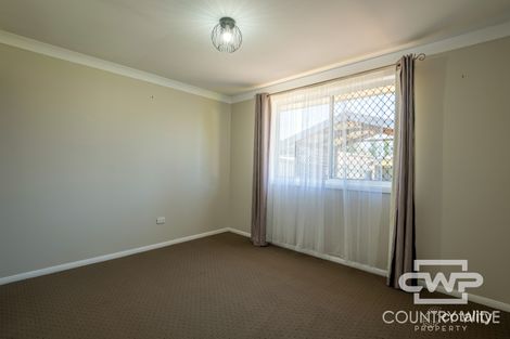 Property photo of 4 Salisbury Place Glen Innes NSW 2370