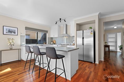 Property photo of 18 Vanin Street Wollert VIC 3750