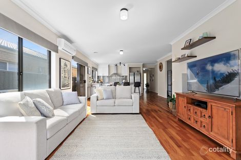 Property photo of 18 Vanin Street Wollert VIC 3750