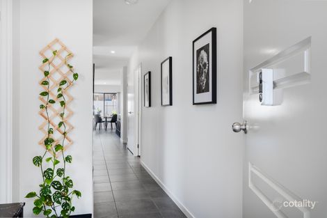 Property photo of 34 Outlook Rise Mooloolah Valley QLD 4553