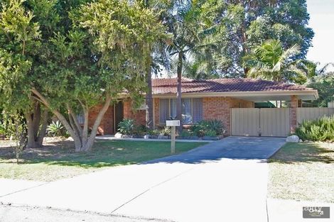 42 Chidzey Dr, Seville Grove, WA 6112