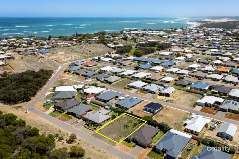 7 Barnacle Rd, Drummond Cove, WA 6532