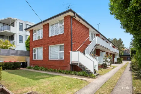Property photo of 3/28 Clarence Avenue Dee Why NSW 2099