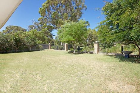 Property photo of 13 Mayfair Mews Meadow Springs WA 6210