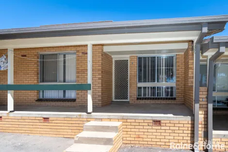 Property photo of 3/3 Joyes Place Tolland NSW 2650