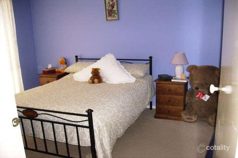 Property photo of 24 John Hunter Grove Mount Annan NSW 2567