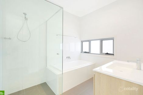 Property photo of 2/2A Cordeaux Road Figtree NSW 2525