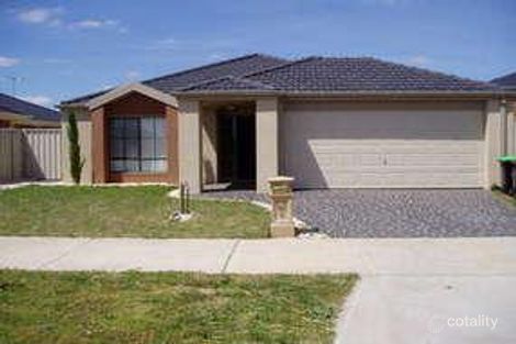 6 Clarendon Wynd, Caroline Springs, VIC 3023