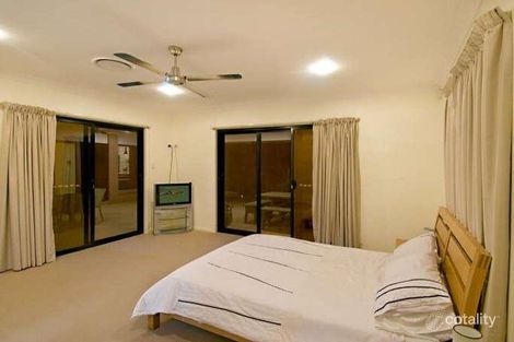 Property photo of 28 Azienda Place Bridgeman Downs QLD 4035