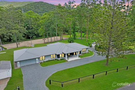 Property photo of 25 Thendara Drive Mount Nathan QLD 4211