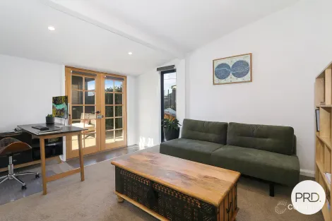 Property photo of 330 Macauley Street South Albury NSW 2640