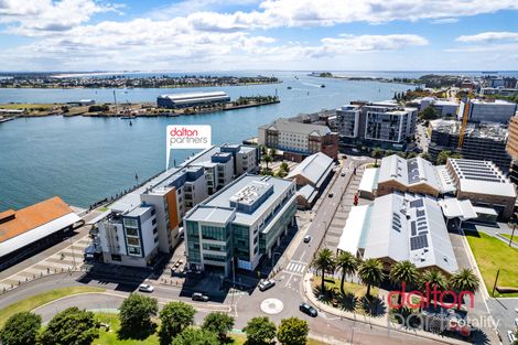 3/3-A Honeysuckle Dr, Newcastle, NSW 2300