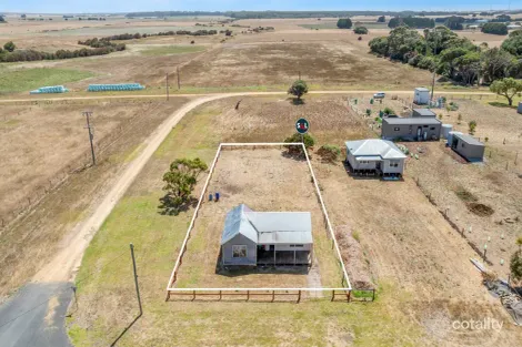 18 Sinnott St, Yambuk, VIC 3285