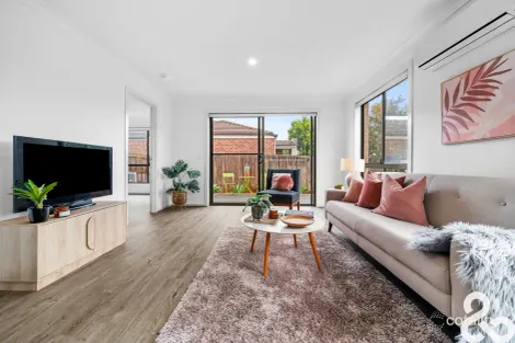 Property photo of 19 Persimmon Way Doreen VIC 3754