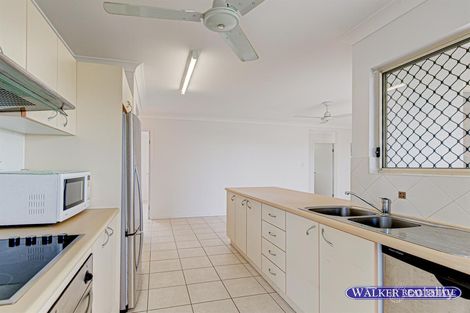 Property photo of 22 Nell Close Kanimbla QLD 4870