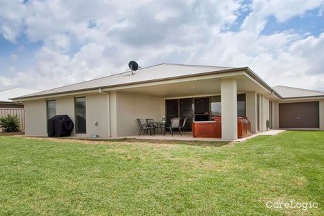 Property photo of 7 Warambee Street Glenfield Park NSW 2650