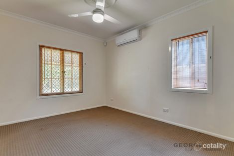 Property photo of 17 Hyde Place Forest Lake QLD 4078