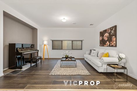 Property photo of 14 Darsham Crescent Point Cook VIC 3030