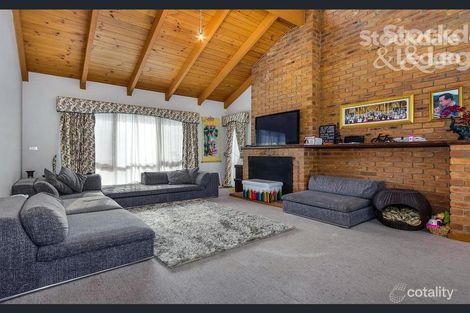 Property photo of 3 Walbrook Drive Vermont South VIC 3133