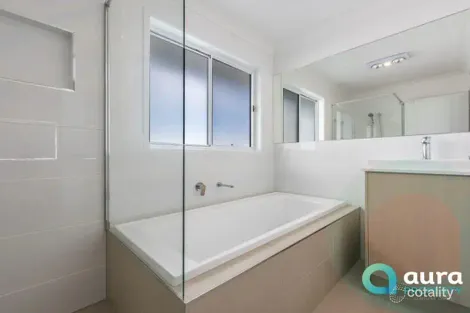Property photo of 34 Stone Crescent Baringa QLD 4551