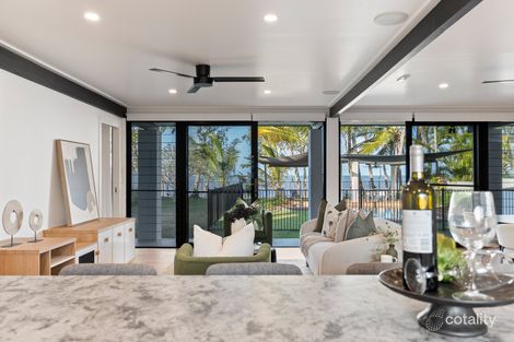 8 Coconut St, Holloways Beach, QLD 4878