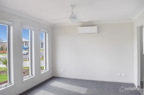 Property photo of 45 Meredith Crescent Baringa QLD 4551